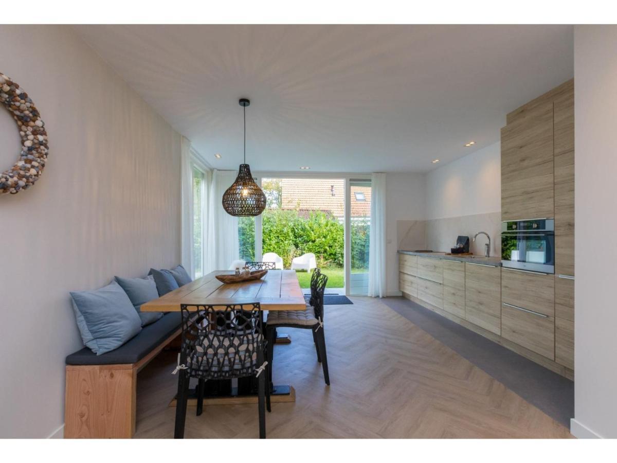 Beautiful Holiday Home With Sauna In A Quiet Wooded Area In 东卡佩勒 外观 照片