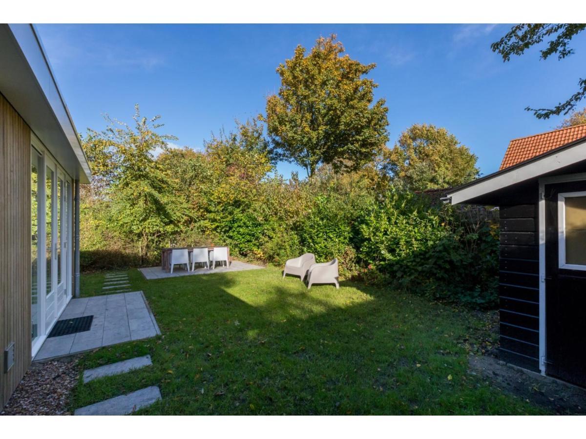 Beautiful Holiday Home With Sauna In A Quiet Wooded Area In 东卡佩勒 外观 照片